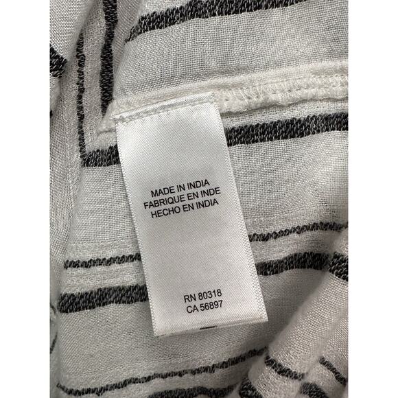 Lucky Brand 3/4 Sleeves Striped Blouse White Gray Size Medium Pullover Button - Picture 9 of 13